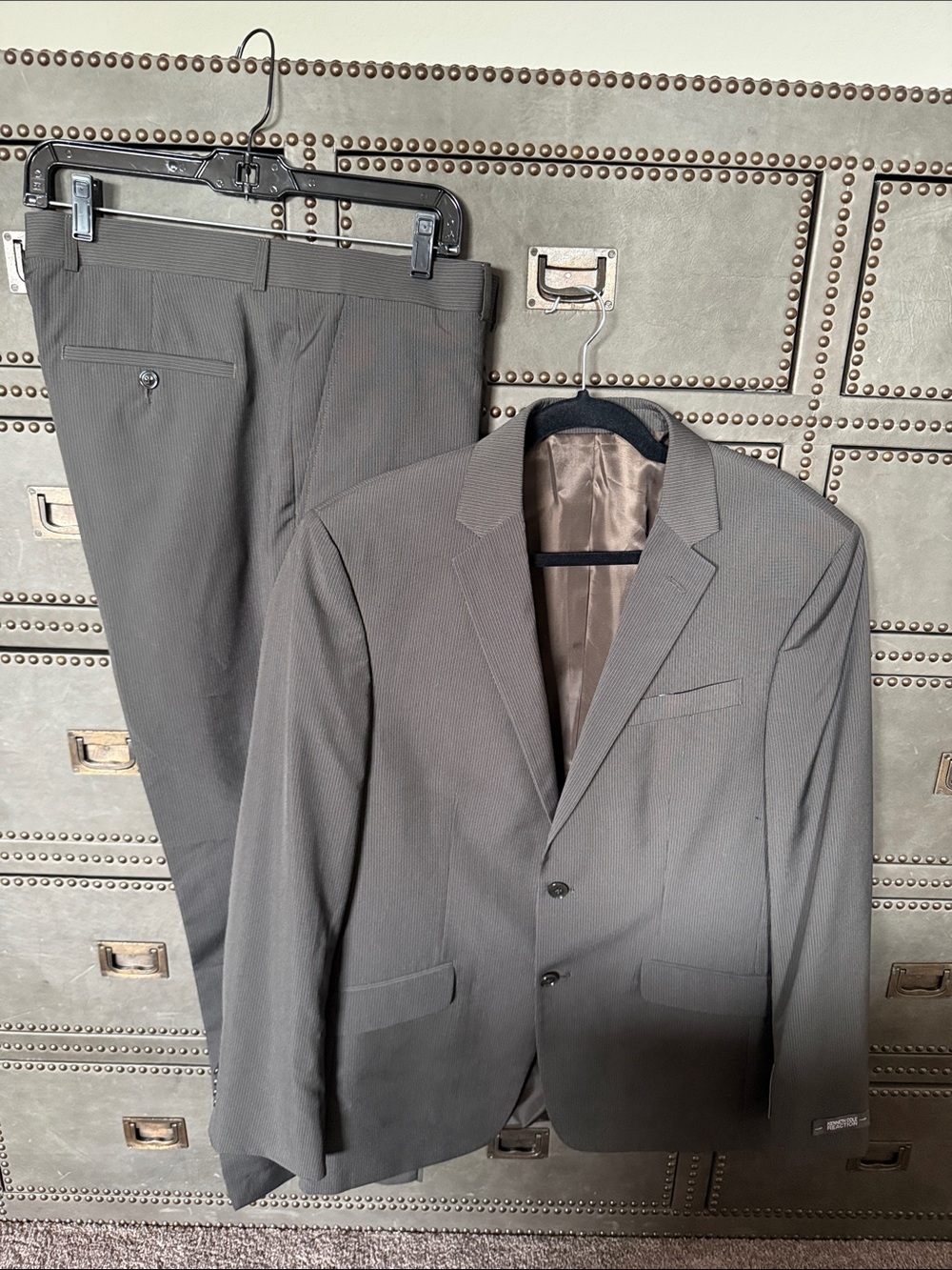 Kenneth Cole Men's Gray Two-Piece Suit